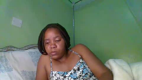 lovegal335 online show from June 25, 8:03 pm