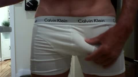 lovehairyone online show from April 20, 4:54 pm