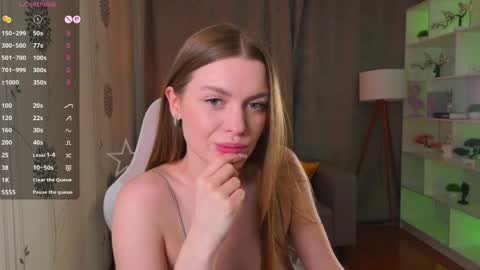 Laura online show from April 7, 11:56 am