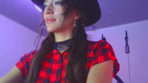 Snapshot of lovely_akira_xwx chatting on February 28, 6:10 am Tami online show from February 28, 6:10 am