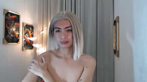 alwina online show from April 18, 8:42 pm