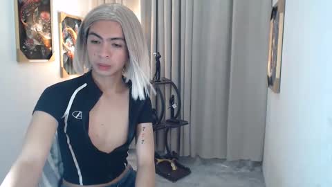 alwina online show from April 17, 7:16 pm