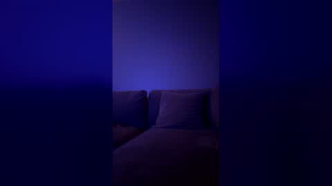 lovely_anna1 online show from April 25, 2:14 am