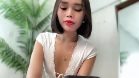 lovely_cittie18 online show from May 22, 4:30 am