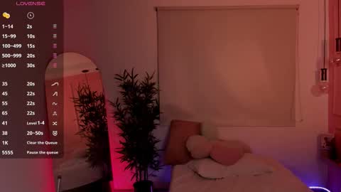 Emma online show from November 27, 1:52 pm