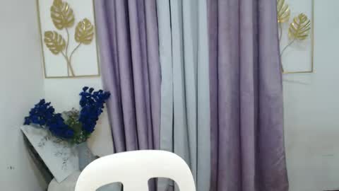 lovely_lianne online show from January 19, 1:10 pm