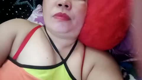 lovely_orchid online show from February 3, 6:13 am