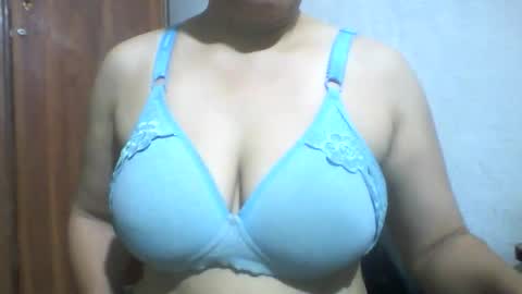 katrina follow me guys online show from June 11, 10:24 am