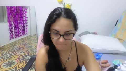 Snapshot of lovely_trix_ chatting on October 22, 11:45 am Trix online show from October 22, 11:45 am