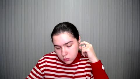 lovelyangel_xx online show from December 2, 8:14 am