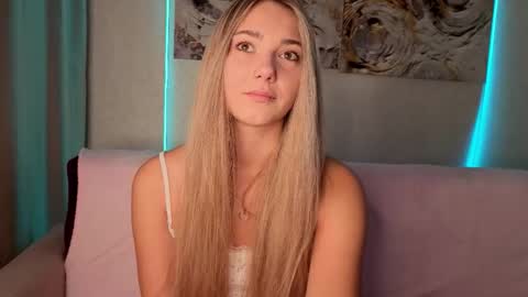 lovelygracee online show from March 11, 3:37 pm