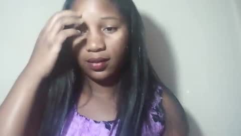 lovelylarra online show from April 12, 8:40 am