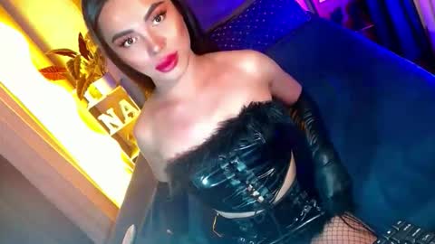 lovelymiss_shyna11 online show from March 29, 10:39 am