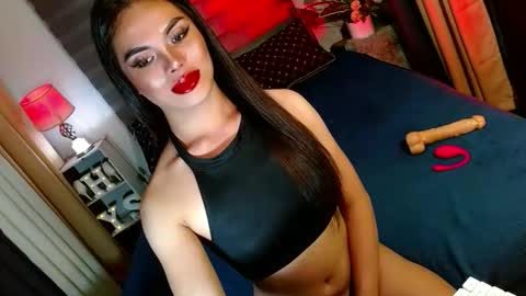 lovelymiss_shyna11 online show from October 8, 9:15 am