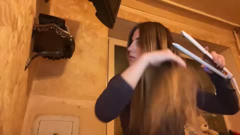 ELA online show from January 11, 7:31 pm