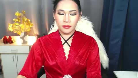 STWEET LINA online show from February 4, 6:38 pm