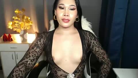 STWEET LINA online show from February 7, 5:18 pm