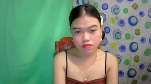 lovemae352295 online show from December 20, 4:09 am