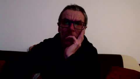 lovepvcearly50s online show from April 15, 7:06 pm