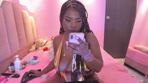 L O V E  online show from November 27, 2:03 pm