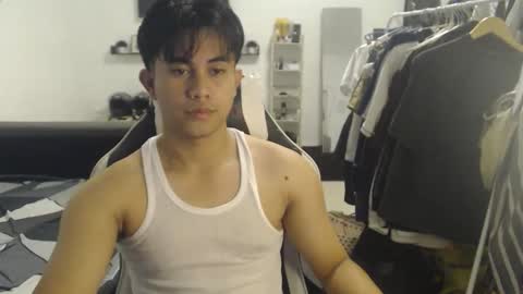 loverboyph04 online show from February 3, 5:27 am