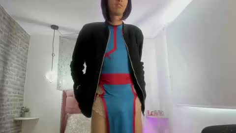 loverisu online show from March 12, 8:01 pm