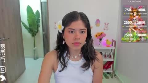 loverubii online show from April 12, 6:50 am