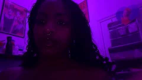 lovesalem online show from November 28, 4:20 am