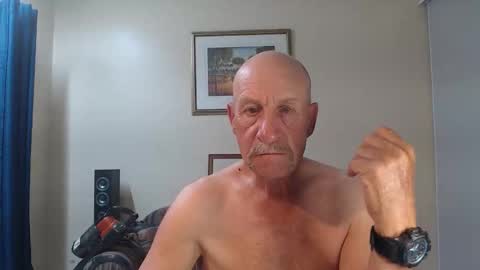 Lovesblackazz online show from October 16, 6:02 am