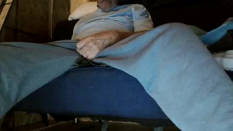 Snapshot of lovesex6565 chatting on October 24, 11:11 am just here to have fun and cum online show from October 24, 11:11 am