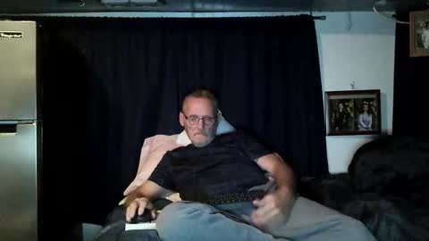 Snapshot of lovesex6565 chatting on September 26, 12:29 am just here to have fun and cum online show from September 26, 12:29 am