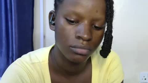 loveslut_ online show from October 16, 9:46 pm