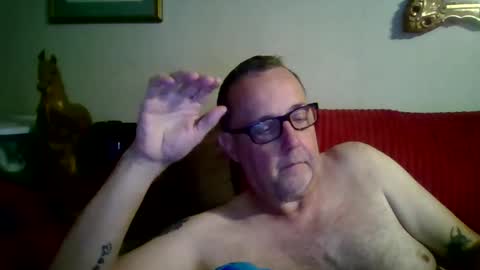 lovesummer69 online show from April 8, 5:10 am