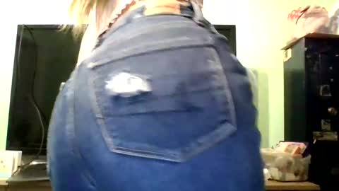 lovetocum69699 online show from October 2, 3:05 am