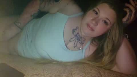 lovetubes101 online show from March 17, 8:41 am