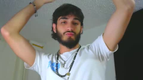 lovexjuxn77 online show from February 13, 7:50 pm