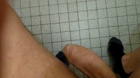 lovfeetandass69 online show from July 15, 8:35 pm