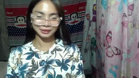 loving_rhean online show from June 3, 2:33 pm