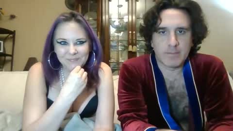 lovleybutwild online show from February 3, 12:40 am