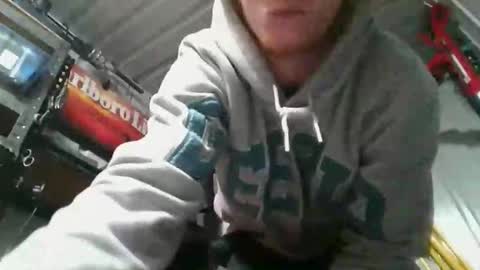 Snapshot of lowkey42011 chatting on October 6, 4:58 pm lowkey42011 online show from October 6, 4:58 pm