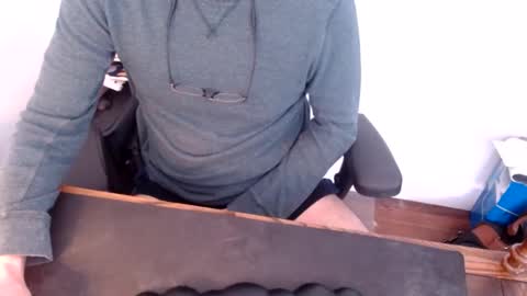 lreed090 online show from February 13, 7:50 pm