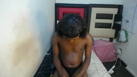 lsnnickykhanyile online show from March 3, 10:17 pm