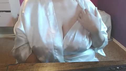 Ariel online show from February 3, 2:10 pm