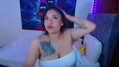 Mariana    online show from October 24, 9:15 pm