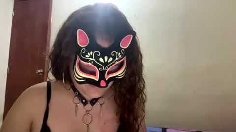 Snapshot of luana363 chatting on March 1, 11:47 pm luana363 online show from March 1, 11:47 pm