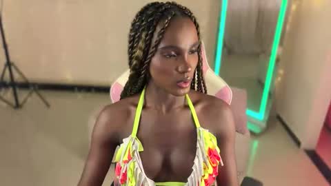 IG luana orq online show from March 22, 11:20 pm