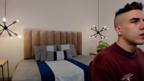 luca_morettii online show from September 14, 12:17 pm