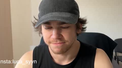 Snapshot of luca_syn chatting on September 23, 6:18 am Luca S online show from September 23, 6:18 am