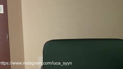 Snapshot of luca_syn chatting on September 15, 7:48 pm Luca S online show from September 15, 7:48 pm