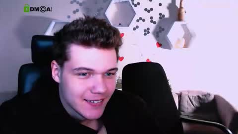 lucas_long_ online show from October 12, 8:40 am